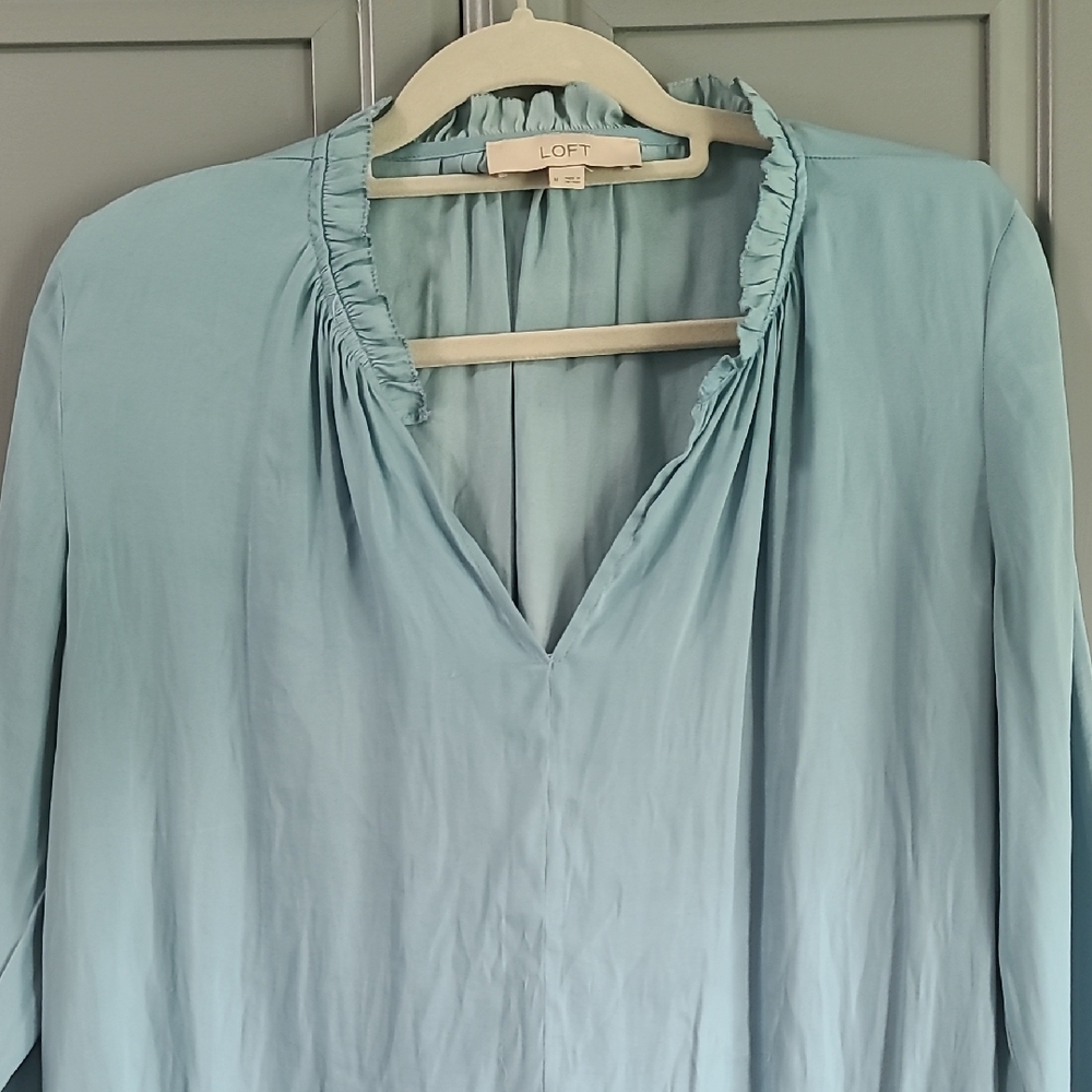 LOFT Blue Ruched 3/4 Sleeve Blouse